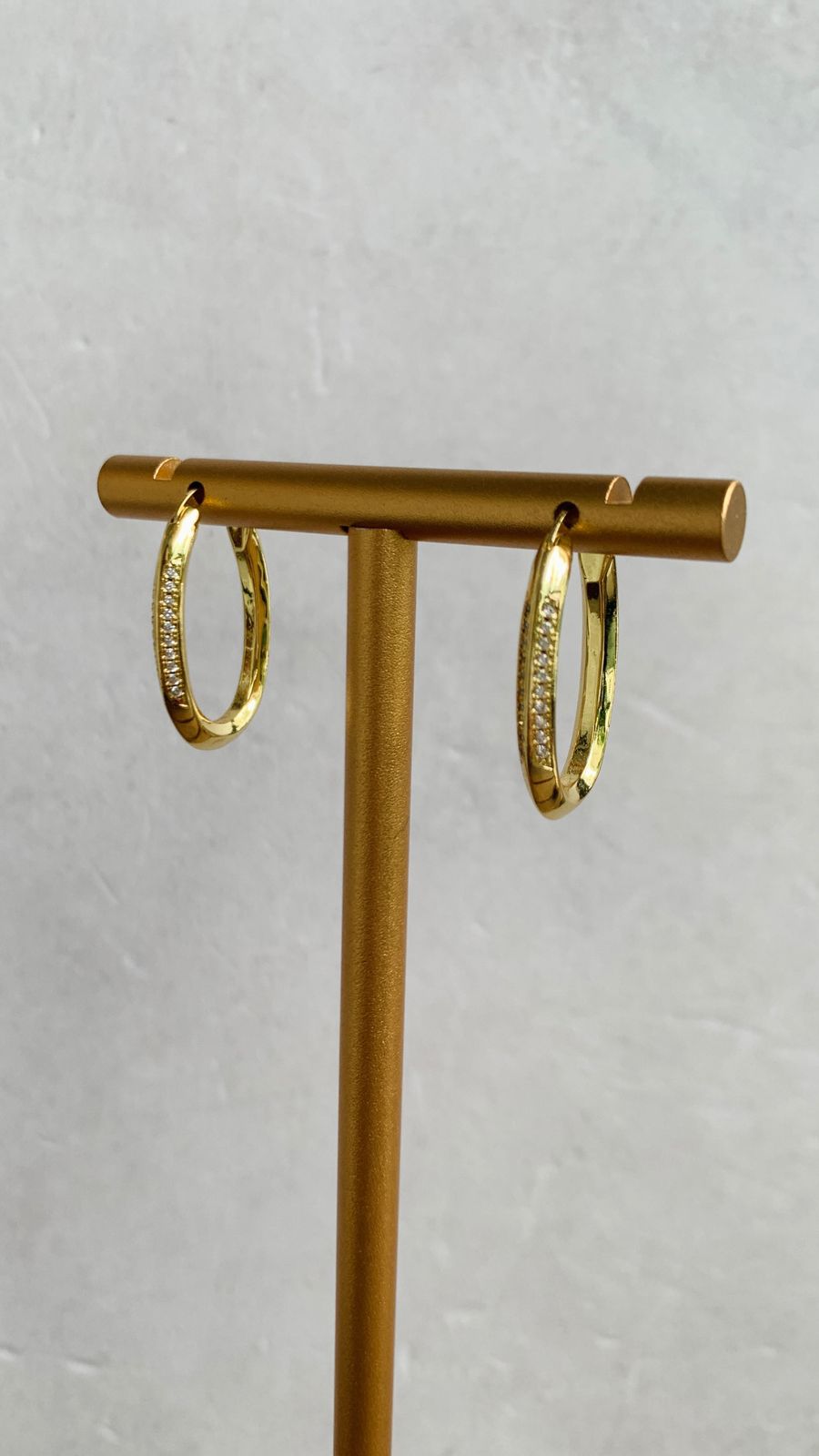 Oval CZ