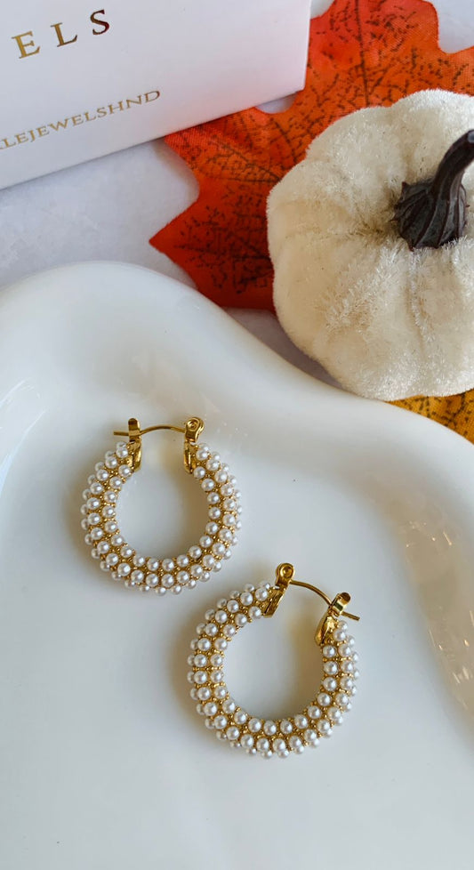 Mid Pearl Hoop