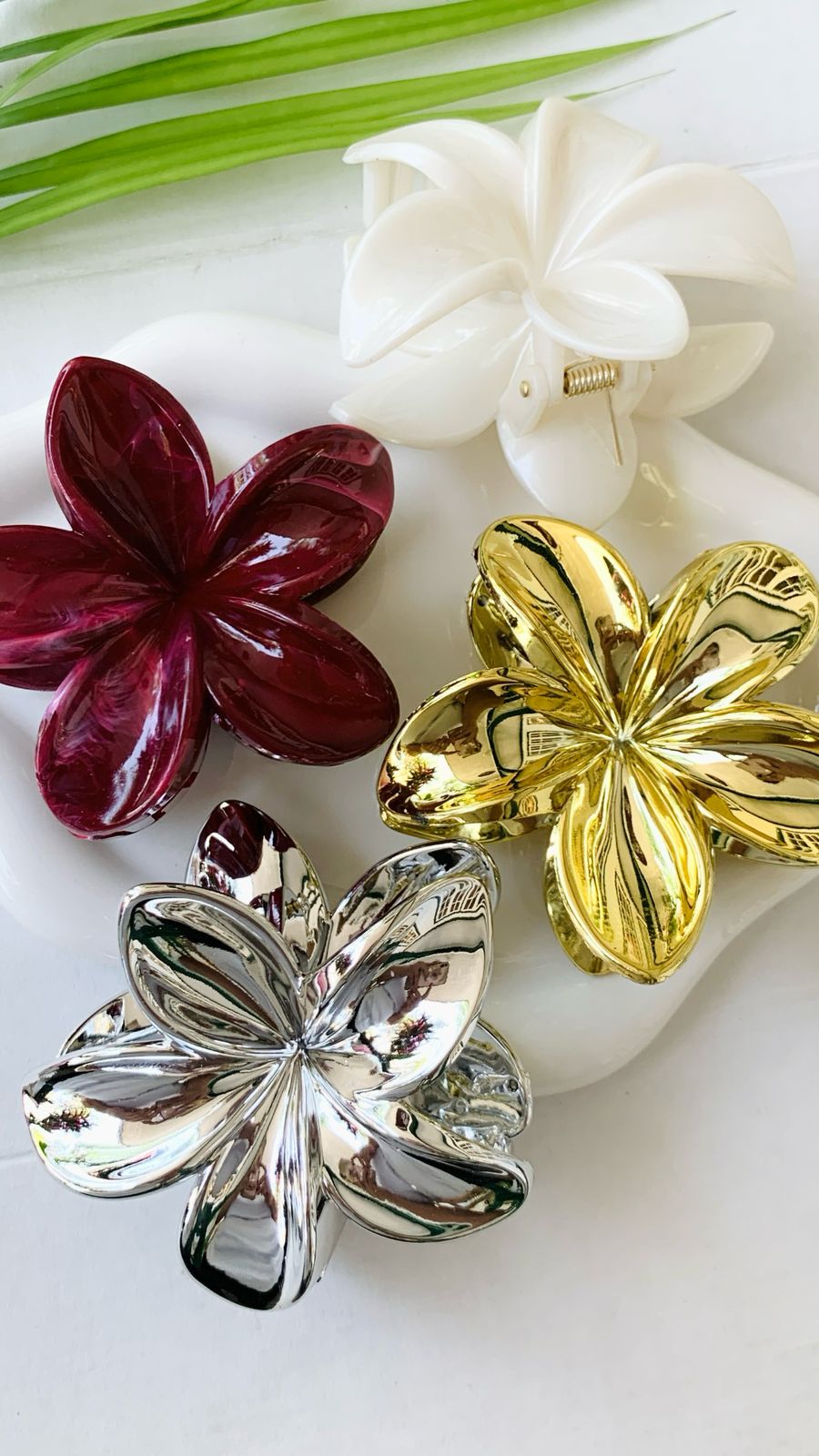 Elegant Flower Hair Clips