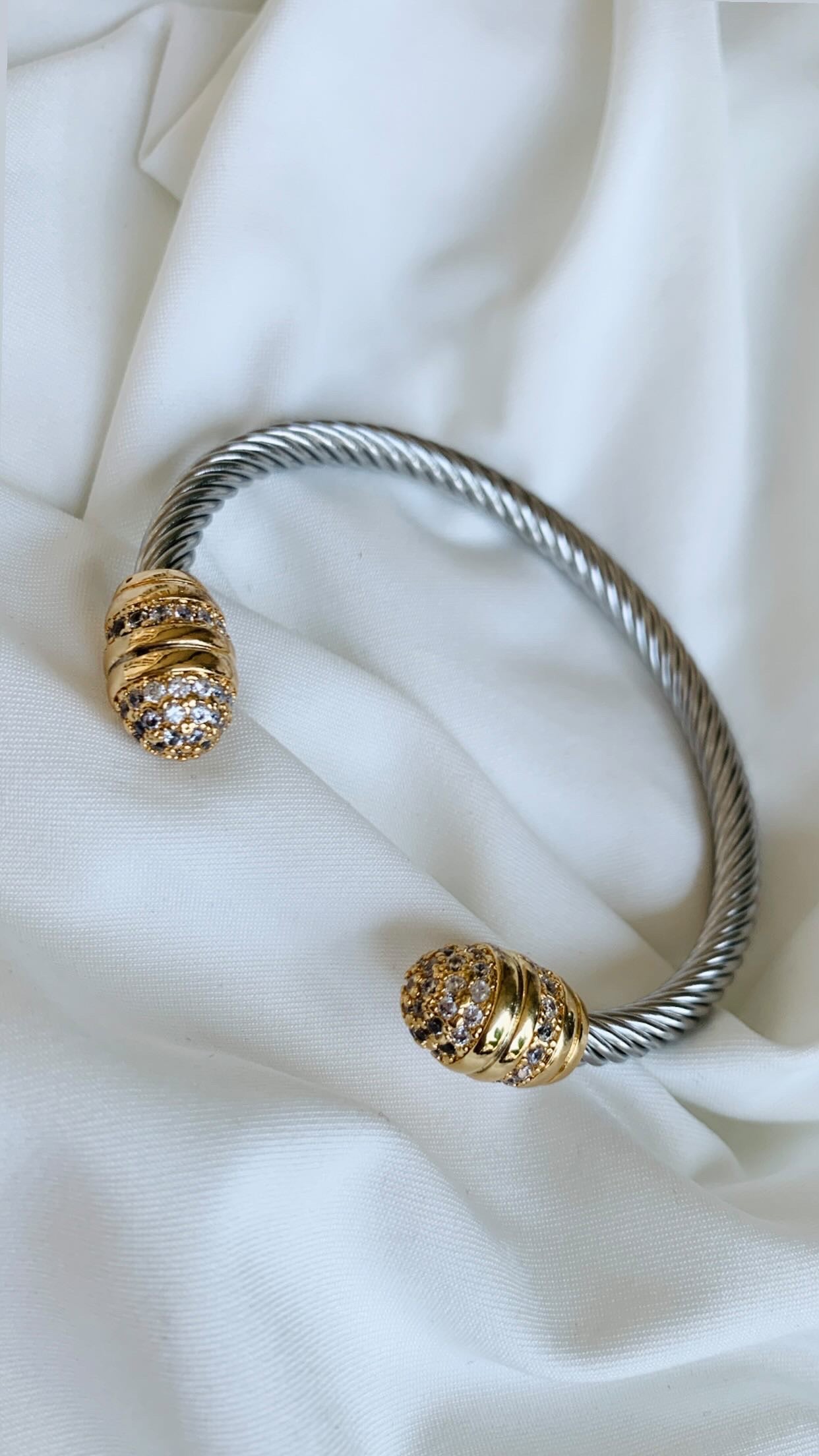 Two Tone Cable Cuff
