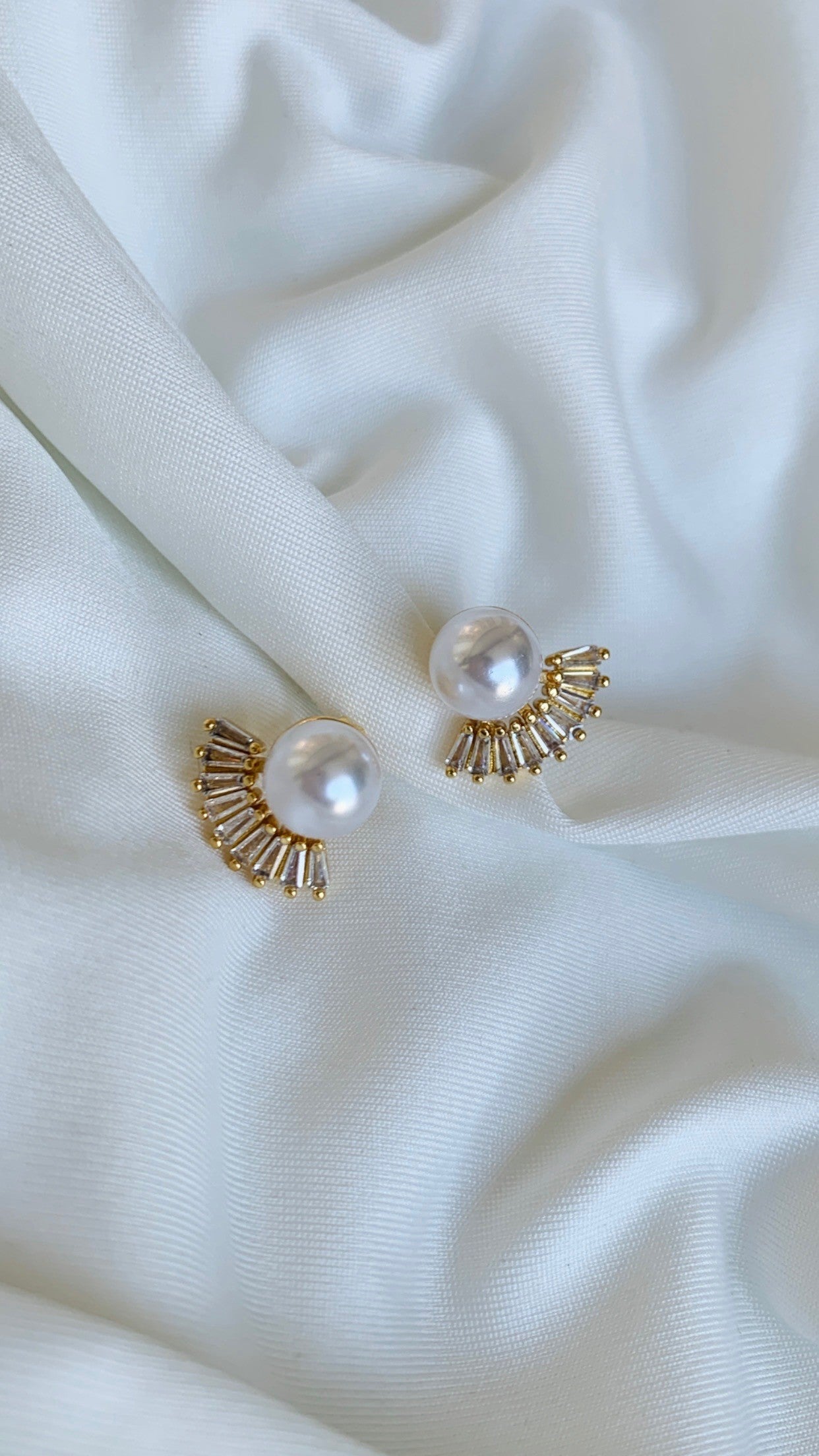 Pearl Fan Shaped Earring