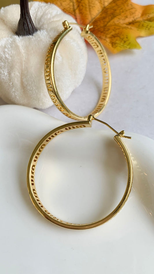 M Hoop