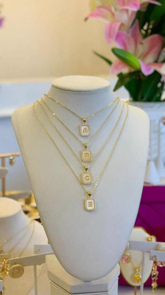 Initial White Pave