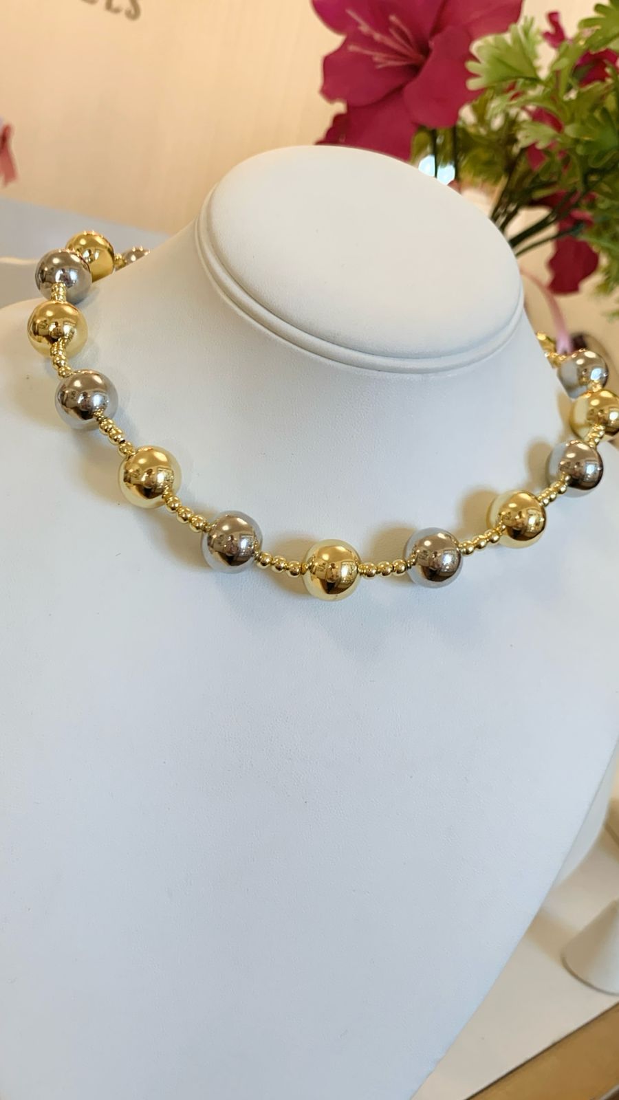 Two Tone Round Beaded Choker