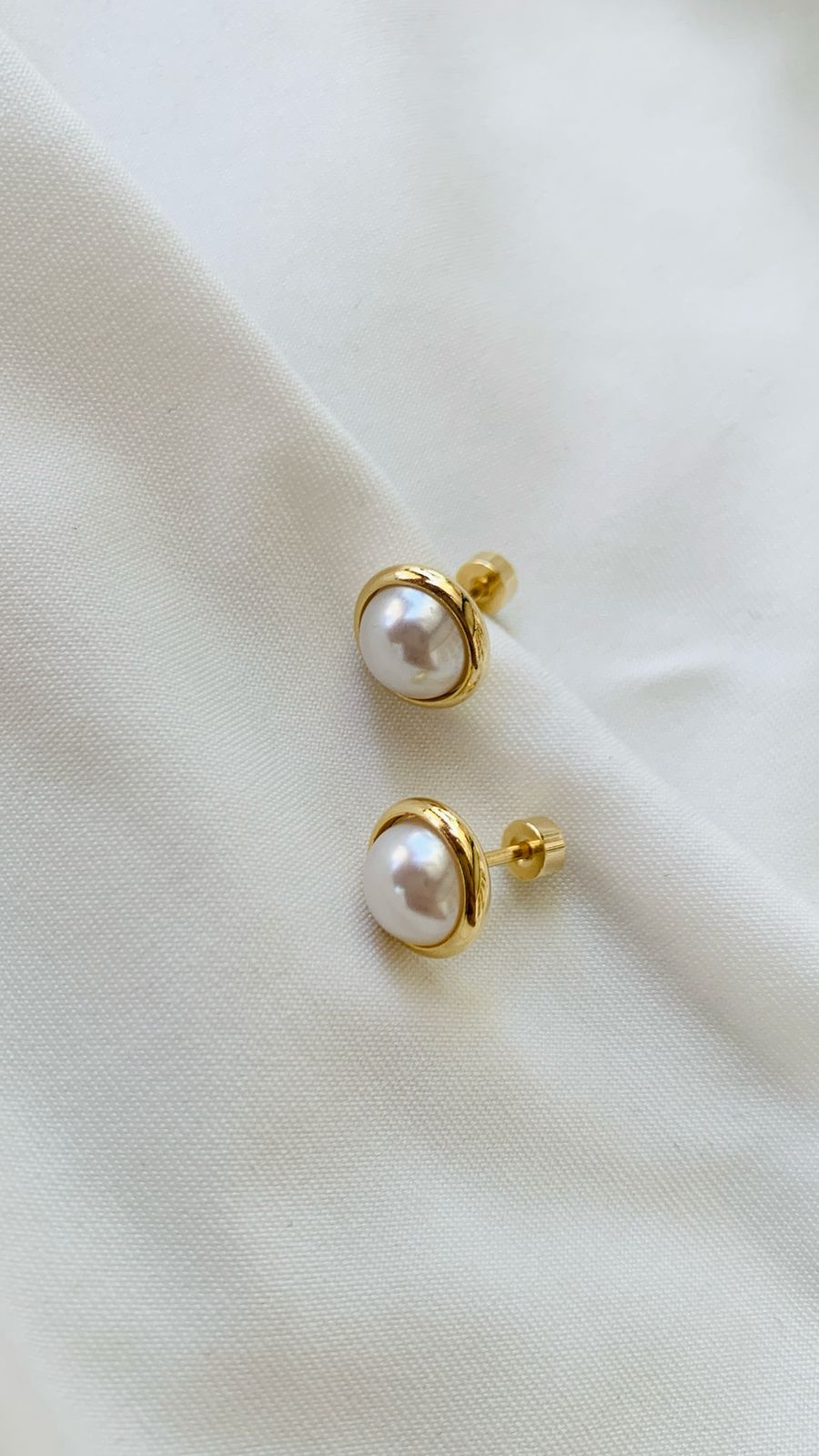 Pearl Button