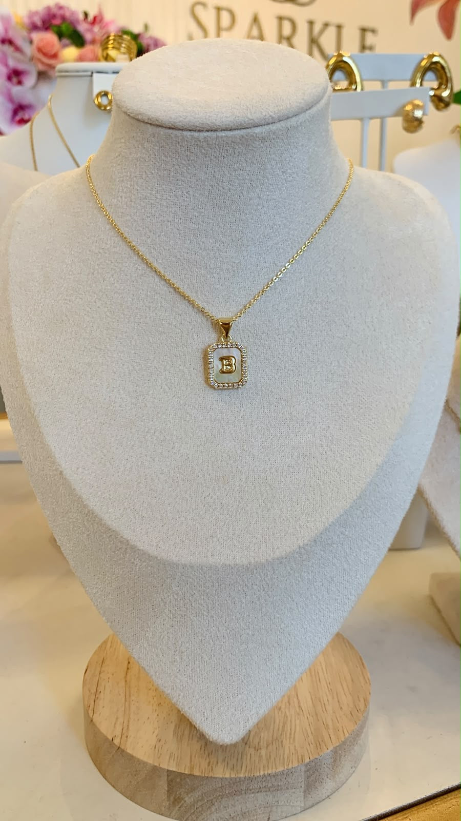 Chunky Initial- square Pave
