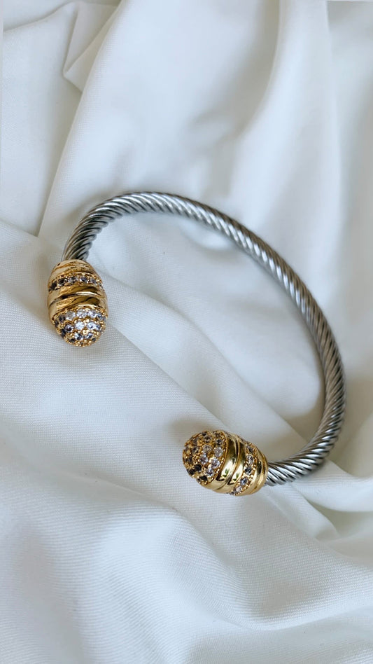 Two Tone Cable Cuff